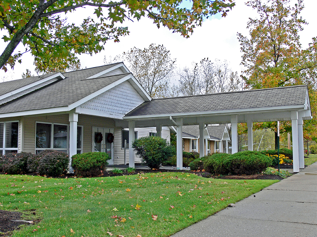 Berea Alzheimer's Care Center, Berea, OH - Memory Care (Assisted Living) in Berea, OH